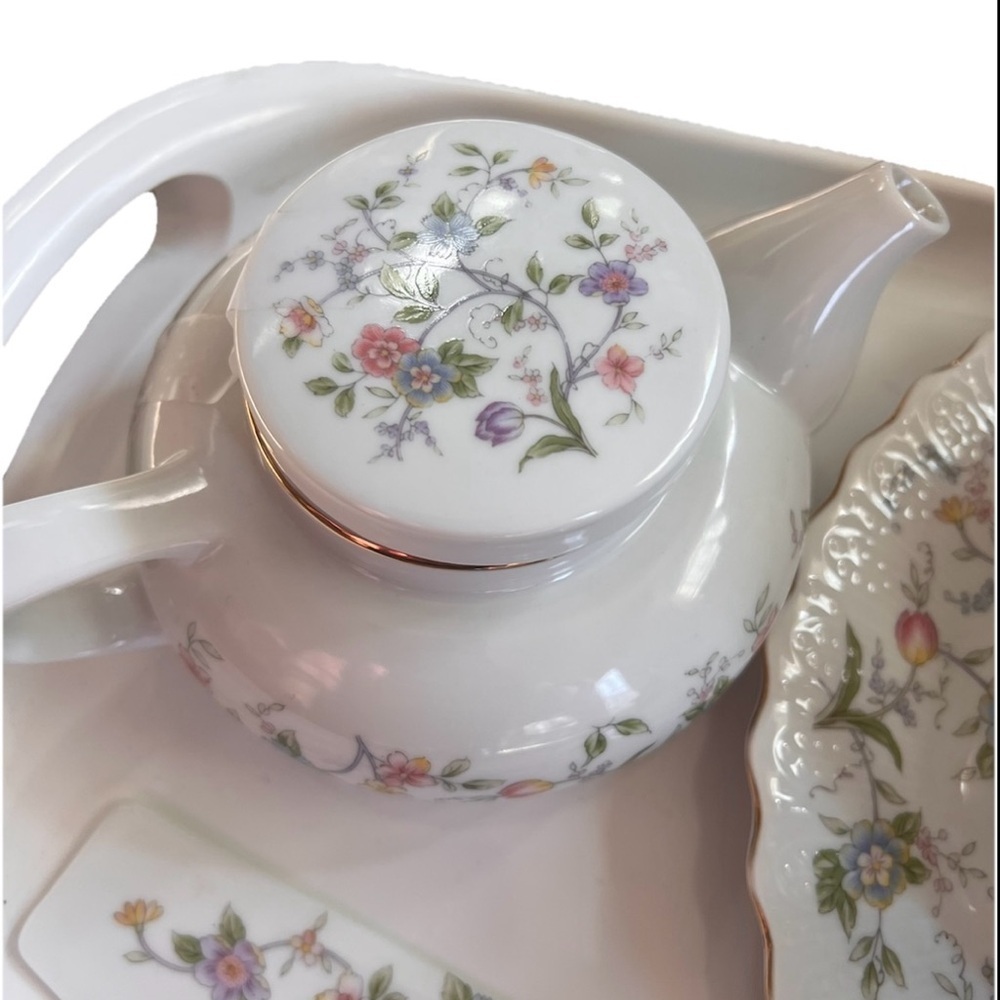 Andrea By Sadek Porcelain Cake Plate Server ,Three
Coffee Cups Tea Pot Set Of 7 - Picture 4 of 12